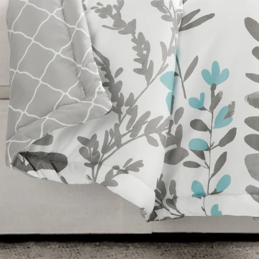 Aprile Reversible Throw