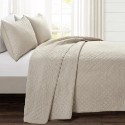 Ava Diamond Oversized Cotton Quilt Set