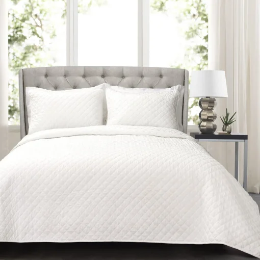 Ava Diamond Oversized Cotton Quilt Set