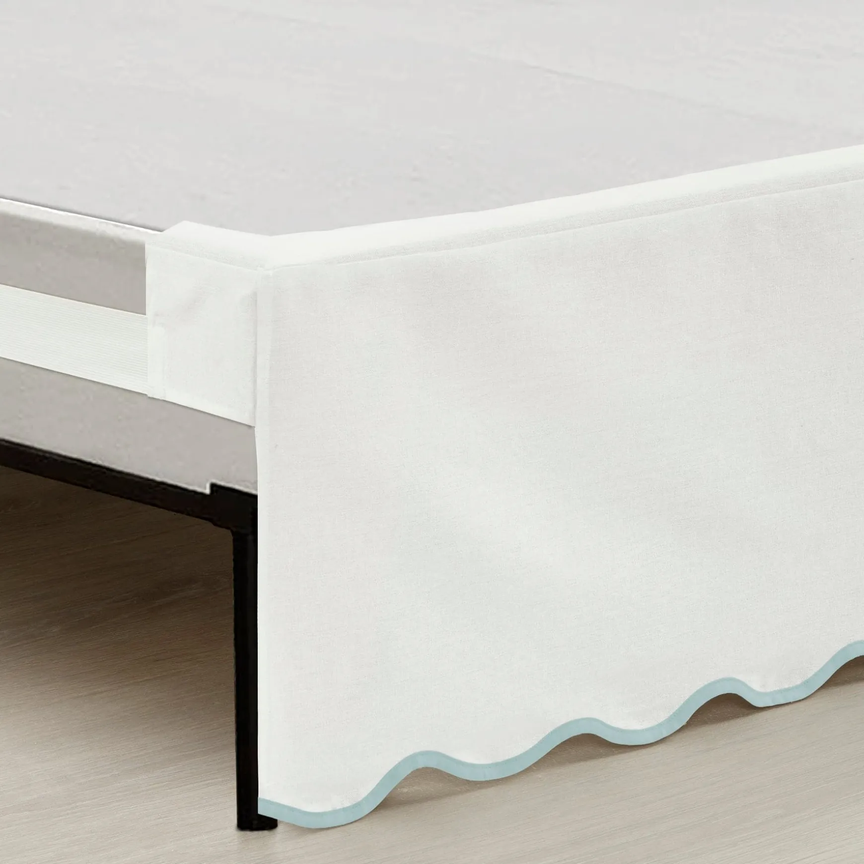 Coastal Chic Scalloped Edge Bed Skirt