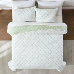 Diamond Leaf Jacquard Reversible Matelasse Coverlet Set