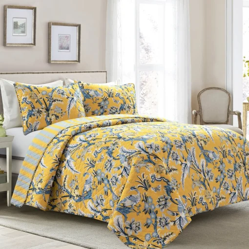 Dolores 3 Piece Quilt Set