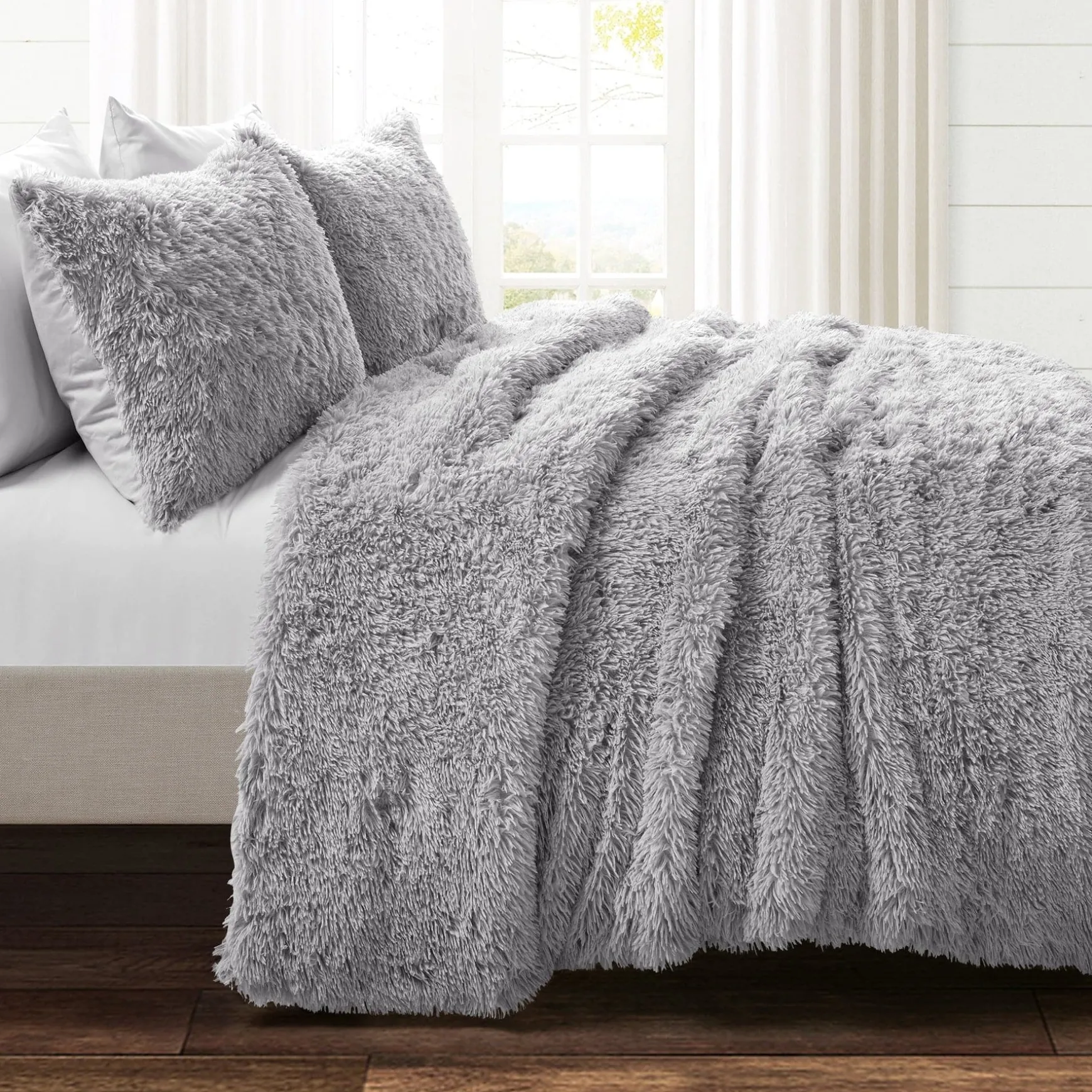 Emma Faux Fur Comforter Set