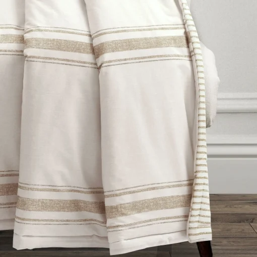 Farmhouse Stripe Throw