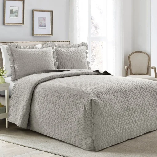 French Country Geo Ruffle Skirt 3 Piece Bedspread Set