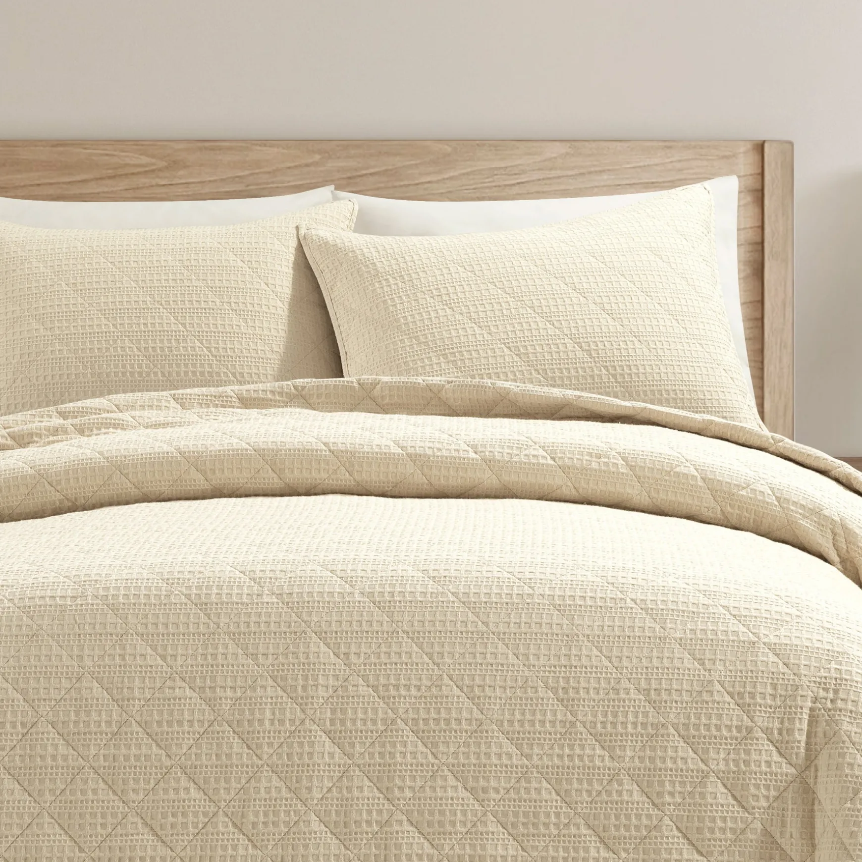 Haniya Solid Waffle Woven Cotton Textured Quilt Set