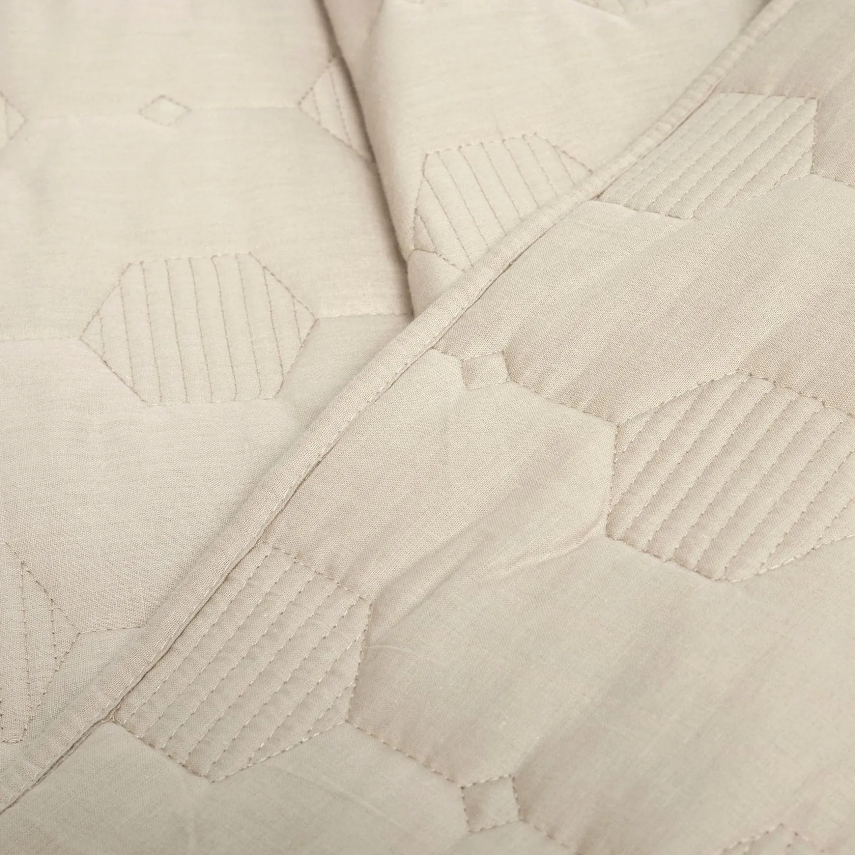 Hexagon Honeycomb Textured Cotton Quilt 3 Piece Set