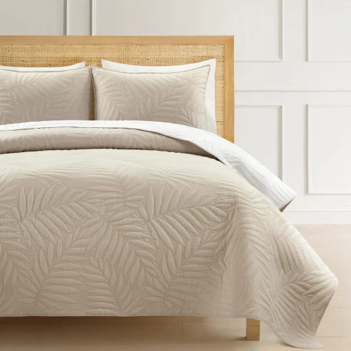 Isla Embroidered Leaf Reversible Cotton Quilt 3 Piece Set