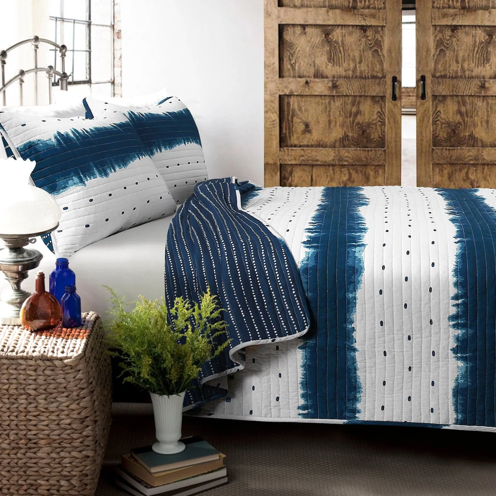 Jane Shibori 3 Piece Quilt Set