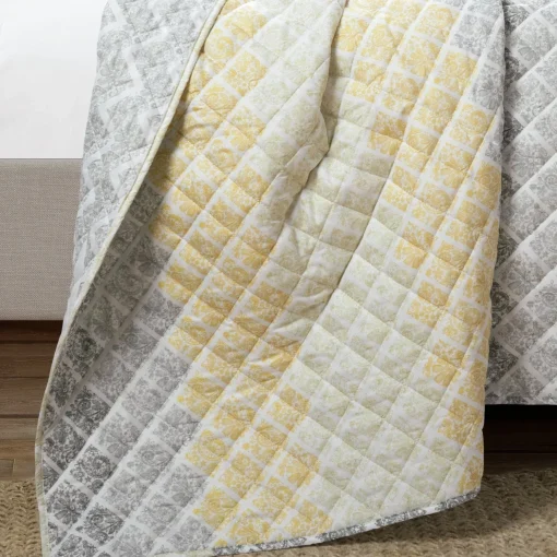 Medallion Ombre Reversible Quilt 3 Piece Set