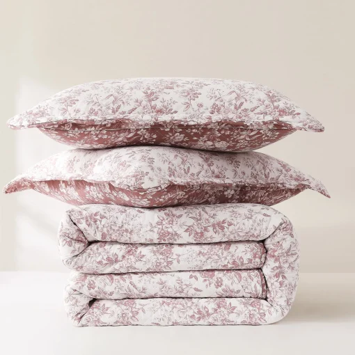Peony Toile Reversible Cotton Quilt Set