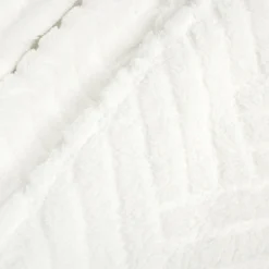 Super Cozy Ultra Soft Sherpa Jacquard Geo Blanket/Bedspread