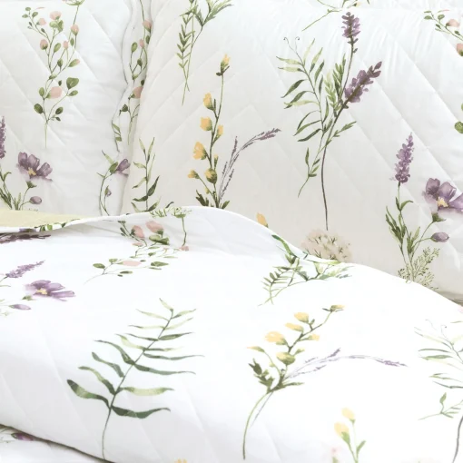 Watercolor Wildflower Scallop Edge Floral 3 Piece Quilt Set