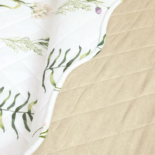 Watercolor Wildflower Scallop Edge Floral 3 Piece Quilt Set